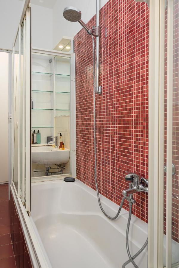 Washington Charme Apartment Milan Bagian luar foto
